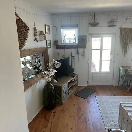 La Maison De Justine 펜션 포르텡베징후팽