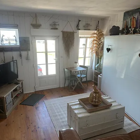La Maison De Justine 포르텡베징후팽